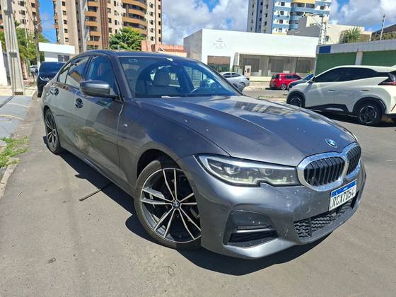 BMW 320i 2.0 16V TURBO GASOLINA M SPORT AUTOMÁTICO BMW 320i 2.0 16V TURBO GASOLINA M SPORT AUTOMÁTICO